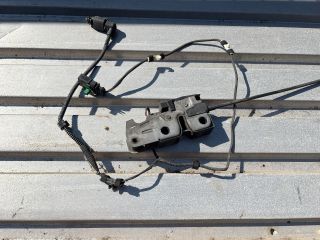 bontott VW PASSAT B7 Motorháztető Zárszerkezet