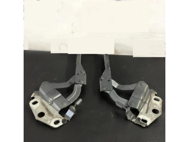 bontott VW PASSAT B7 Motorháztető Zsanér Pár