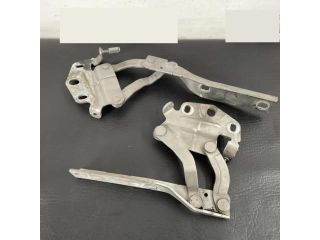 bontott VW PASSAT B7 Motorháztető Zsanér Pár