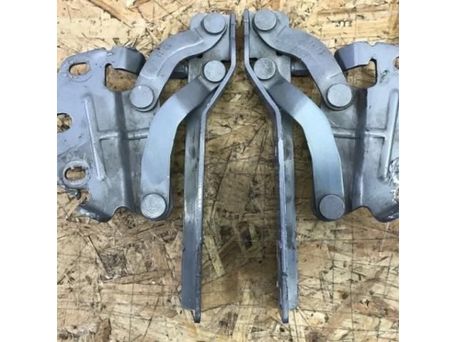 bontott VW PASSAT B7 Motorháztető Zsanér Pár