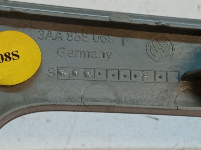 bontott VW PASSAT B7 Multifunkciós Kijelző Keret