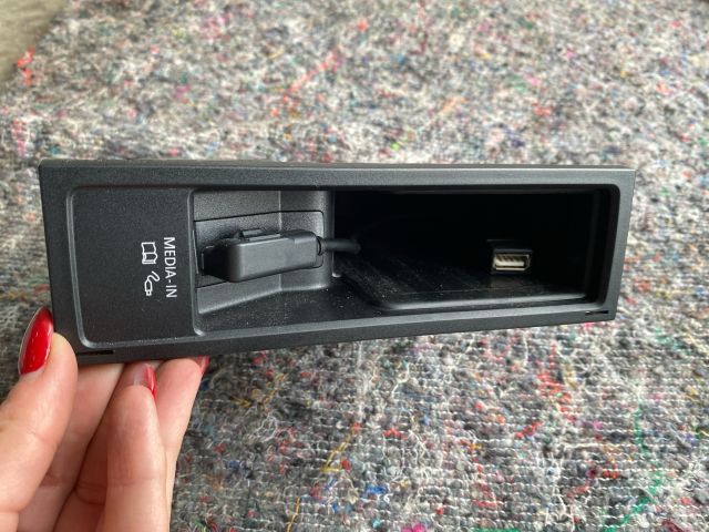 bontott VW PASSAT B7 Multimédia Vezérlő