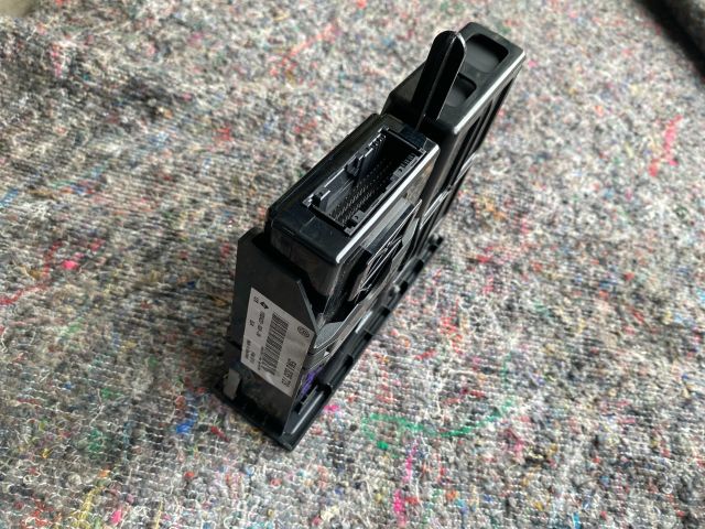 bontott VW PASSAT B7 Multimédia Vezérlő