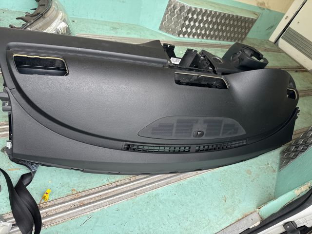 bontott VW PASSAT B7 Műszerfal Héj