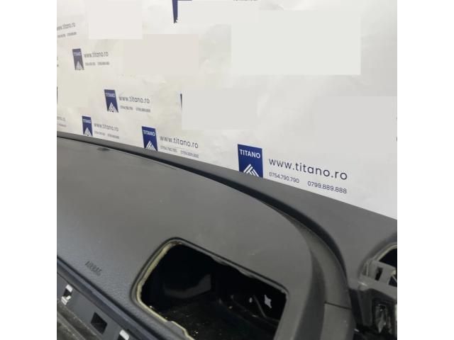 bontott VW PASSAT B7 Műszerfal Héj