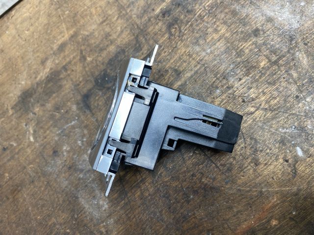 bontott VW PASSAT B7 Óra (Időmérő)