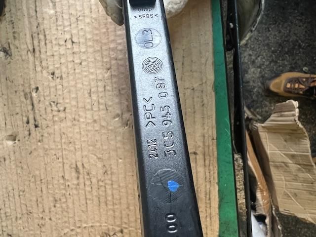 bontott VW PASSAT B7 Pótféklámpa