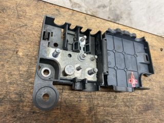 bontott VW PASSAT B7 Pozitív Kábel Elosztó