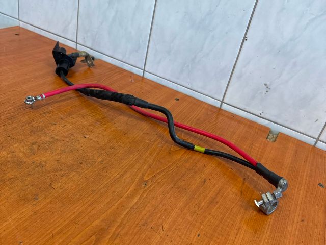 bontott VW PASSAT B7 Pozitív Kábel