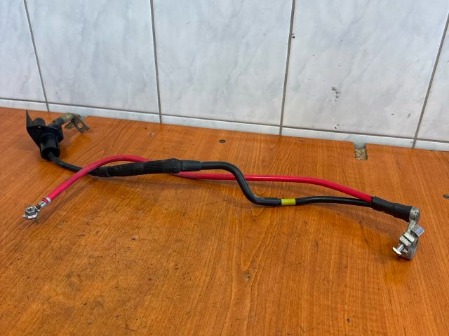 bontott VW PASSAT B7 Pozitív Kábel