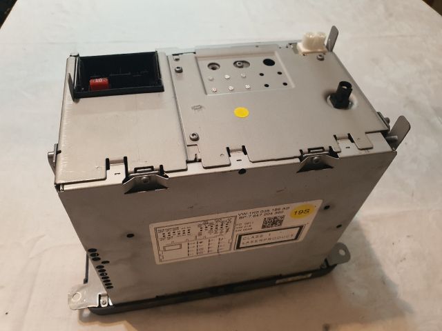 bontott VW PASSAT B7 Rádió / CD