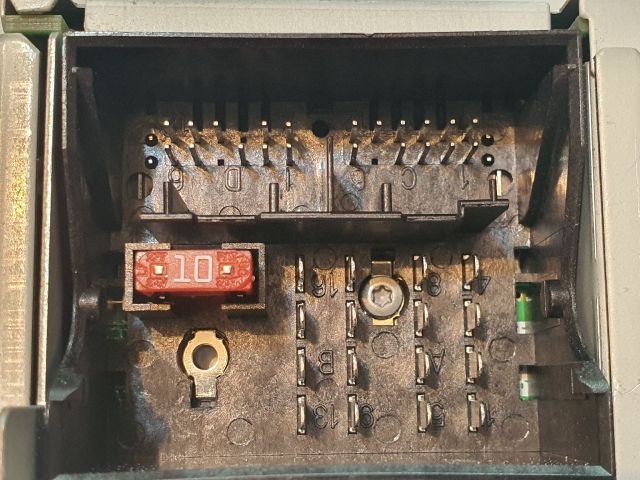 bontott VW PASSAT B7 Rádió / CD