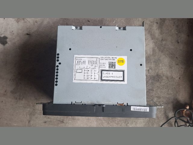 bontott VW PASSAT B7 Rádió / CD