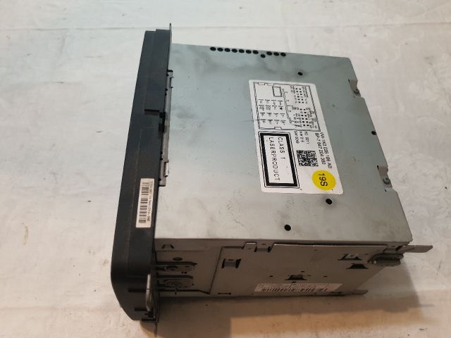 bontott VW PASSAT B7 Rádió / CD