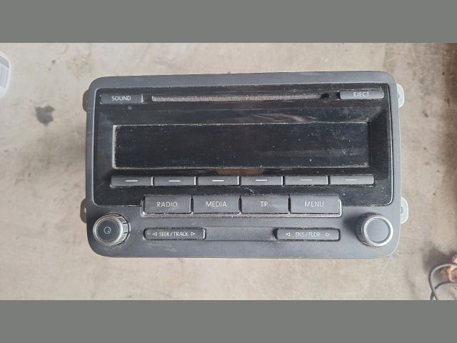 bontott VW PASSAT B7 Rádió / CD