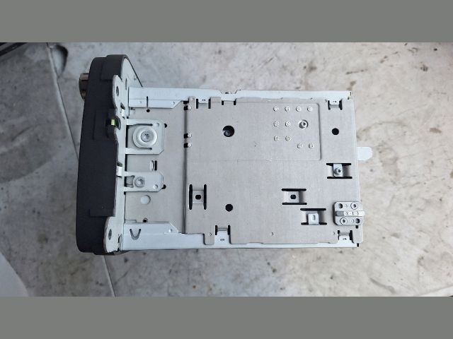 bontott VW PASSAT B7 Rádió / CD