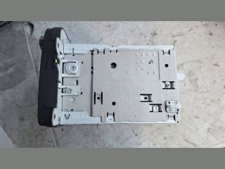 bontott VW PASSAT B7 Rádió / CD