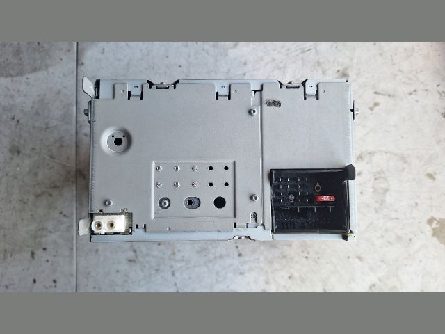 bontott VW PASSAT B7 Rádió / CD