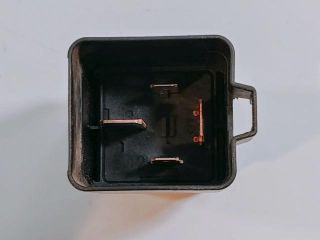 bontott VW PASSAT B7 Relé