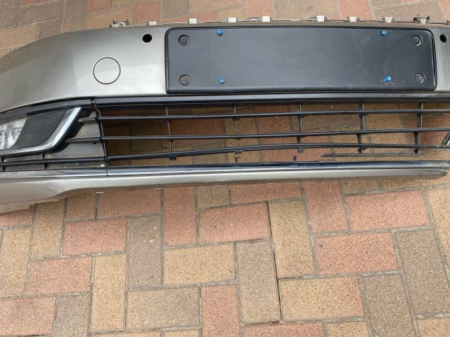 bontott VW PASSAT B7 Rendszámtábla Tartó