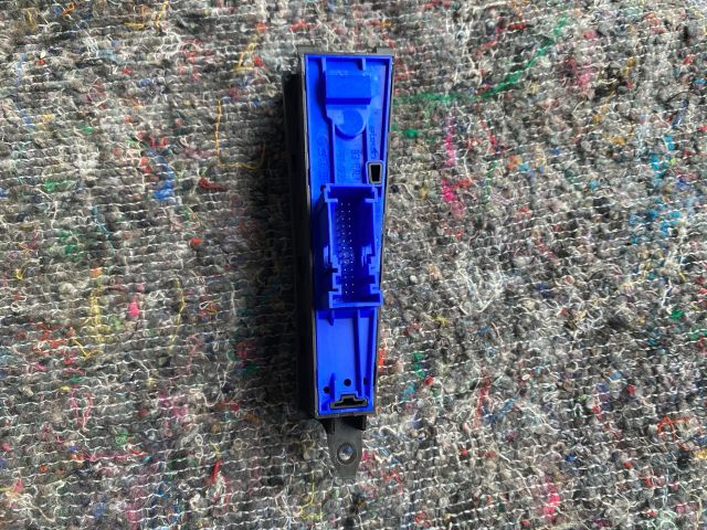 bontott VW PASSAT B7 Start / Stop Indító Gomb