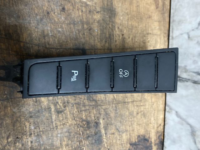 bontott VW PASSAT B7 Start / Stop Indító Gomb