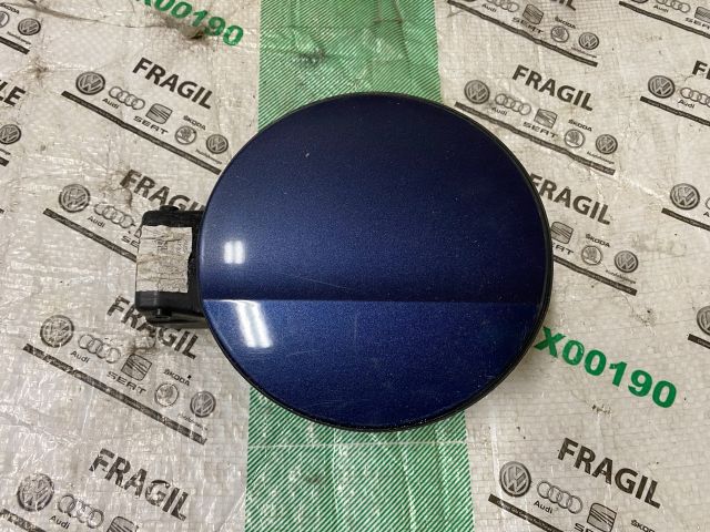 bontott VW PASSAT B7 Tankajtó