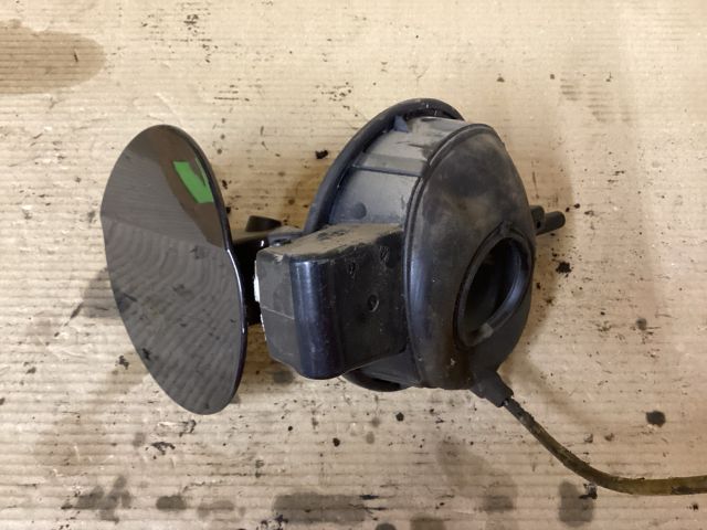 bontott VW PASSAT B7 Tankajtó