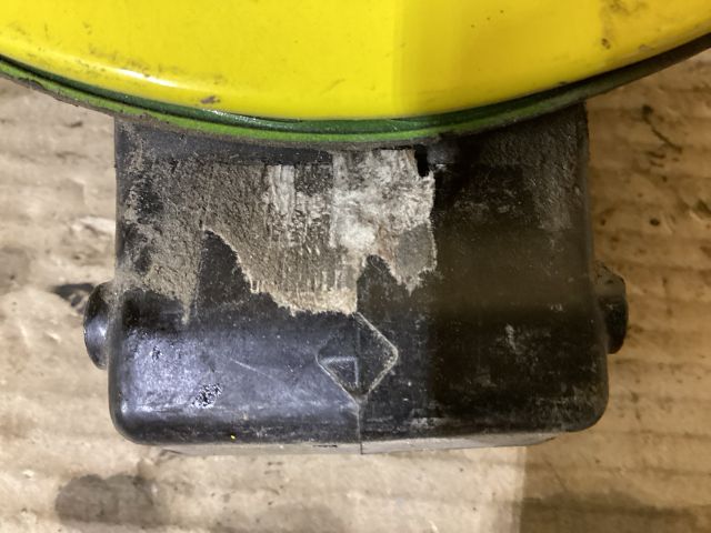 bontott VW PASSAT B7 Tankajtó