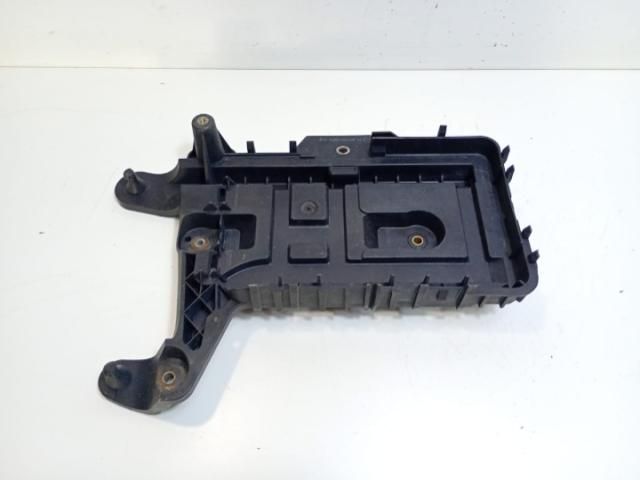 bontott VW PASSAT B7 Tartó Bak