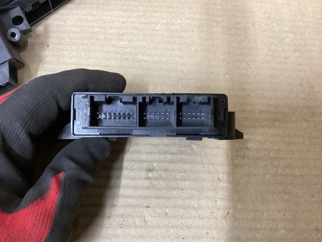 bontott VW PASSAT B7 Tolatóradar Elektronika