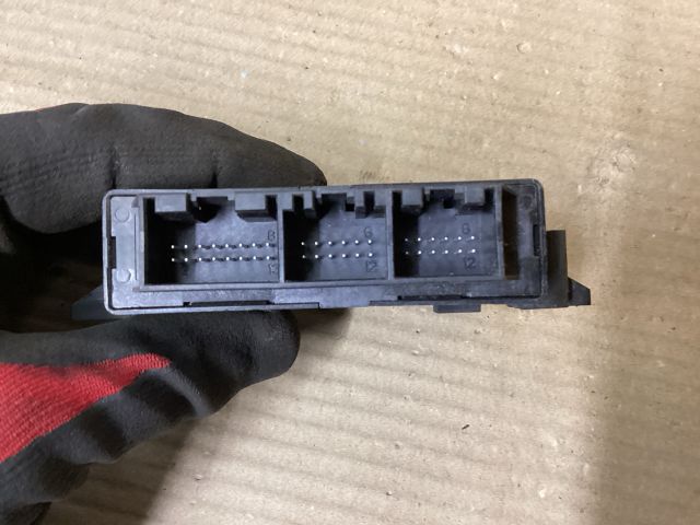 bontott VW PASSAT B7 Tolatóradar Elektronika