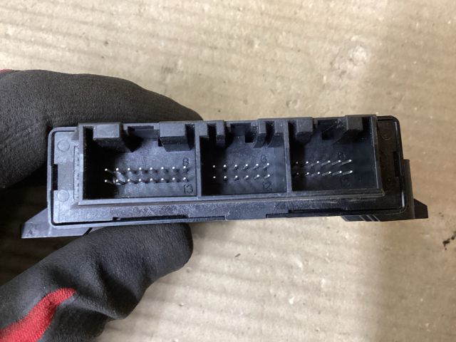 bontott VW PASSAT B7 Tolatóradar Elektronika