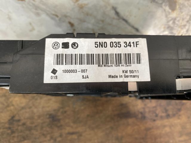 bontott VW PASSAT B7 USB Aljzat