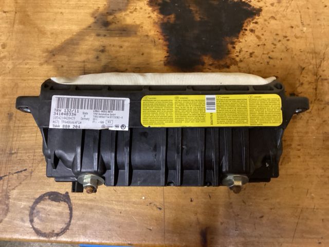 bontott VW PASSAT B7 Utasoldali Légzsák