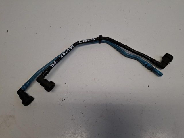 bontott VW PASSAT B7 Üzemanyagcső