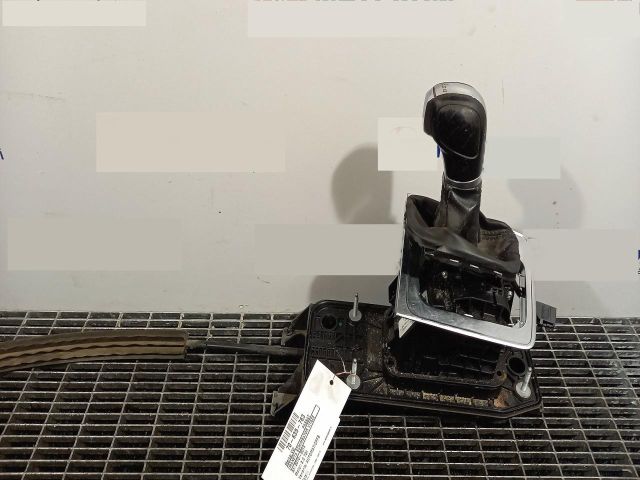 bontott VW PASSAT B7 Váltógomb