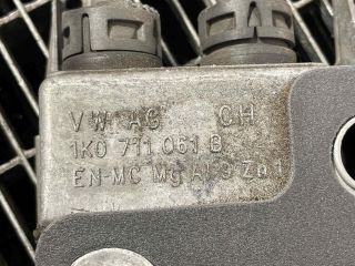 bontott VW PASSAT B7 Váltógomb