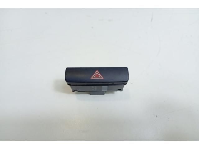 bontott VW PASSAT B7 Vészvillogó Kapcsoló