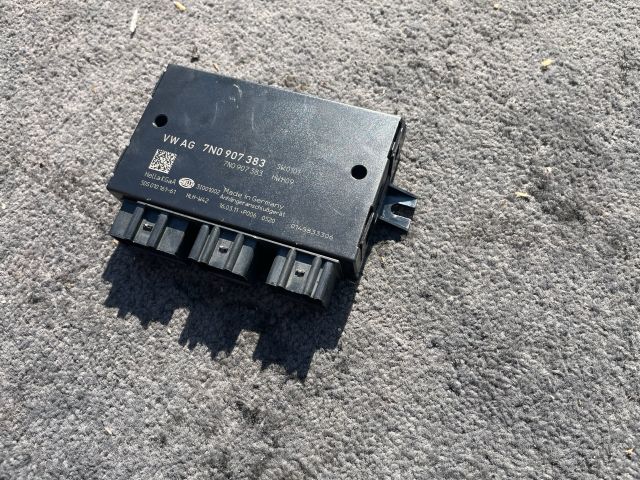 bontott VW PASSAT B7 Vonóhorog Elektronika