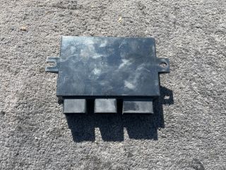 bontott VW PASSAT B7 Vonóhorog Elektronika