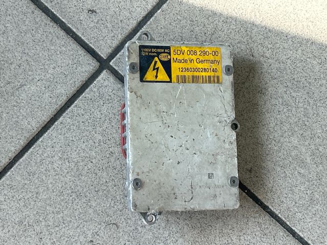 bontott VW PASSAT B7 Xenon Trafó