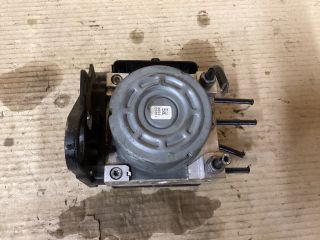 bontott VW PASSAT B8 ABS Kocka