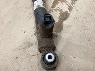 bontott VW PASSAT B8 Bal hátsó Lengéscsillapító