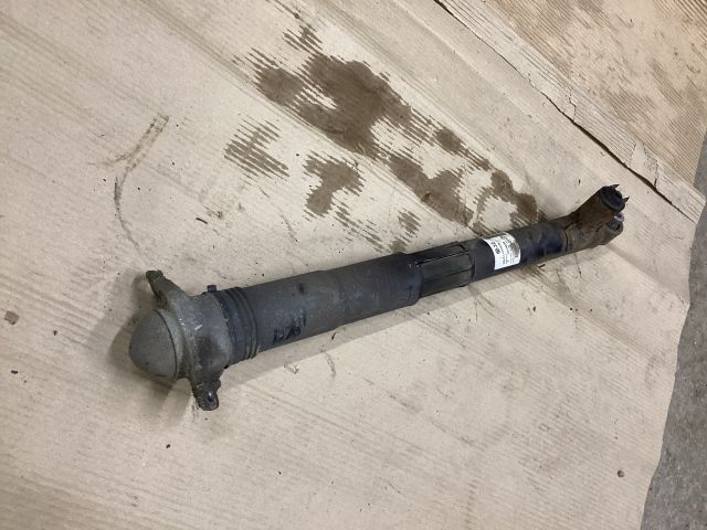 bontott VW PASSAT B8 Bal hátsó Lengéscsillapító