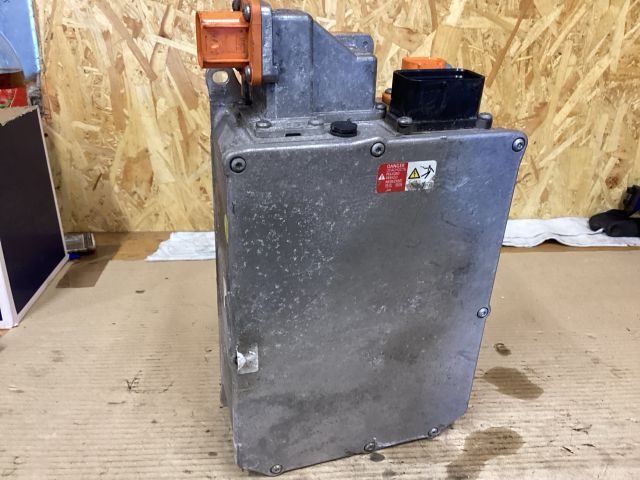 bontott VW PASSAT B8 Hybrid Akkumulátor Töltő