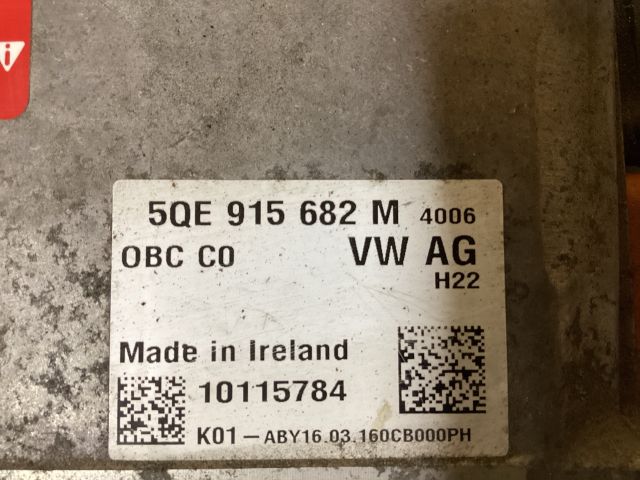 bontott VW PASSAT B8 Hybrid Akkumulátor Töltő