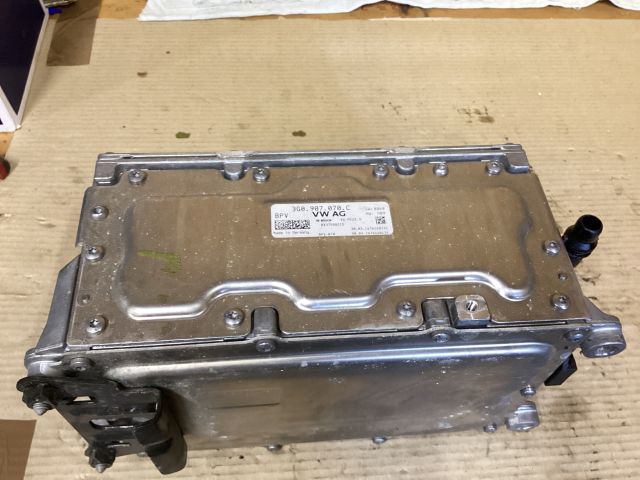 bontott VW PASSAT B8 Hybrid Inverter