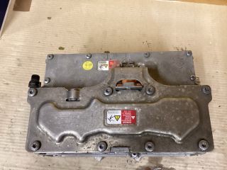 bontott VW PASSAT B8 Hybrid Inverter