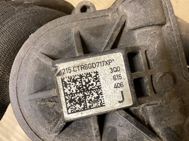 bontott VW PASSAT B8 Jobb hátsó Féknyereg Munkahengerrel